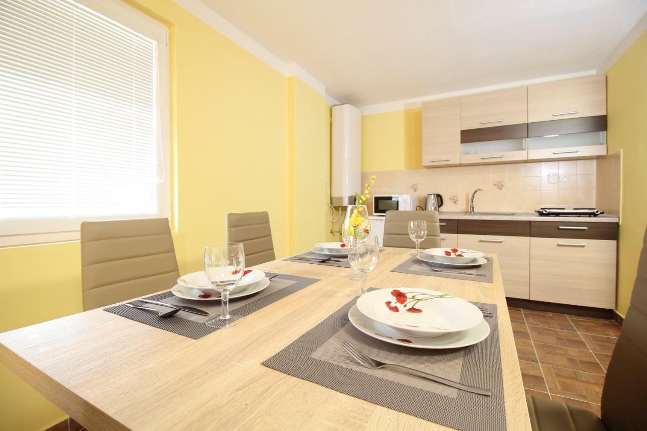 Apartmány včelka Hranice u Novych Hradu Exteriér fotografie